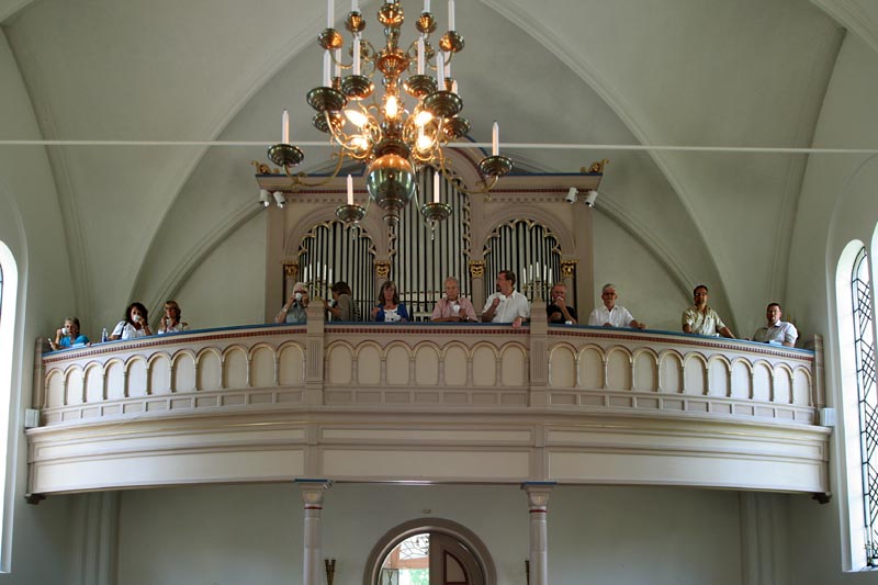 Lite data om bilden:
Plats: Lomma kyrka
Datum: 2007-06-17
Utrustning: Canon EOS 350D + EF 17-55 2,8
Lomma kyrka