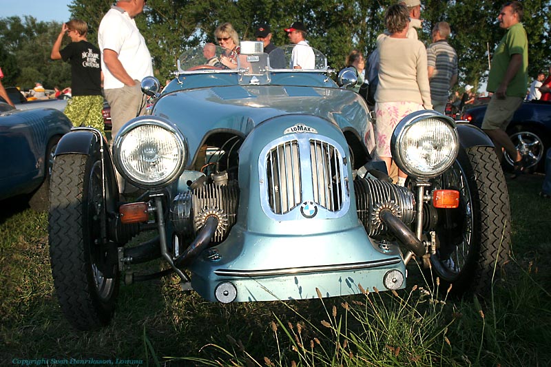 Lite data om bilden:
Plats: Vikingabyn i Löddeköpinge, Skåne
Datum: 2007-08-14
Utrustning: Canon EOS 350D + EF-S 17-55
Vikingabyn i Löddeköpinge, Skåne