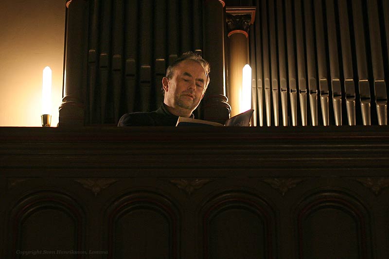 Lite data om bilden:
Plats: Norra Nöbbelövs kyrka, Lund
Datum: 2007-12-02
Utrustning: Canon EOS 350D + EF 50mm F1.4
Norra Nöbbelövs kyrka, Lund
