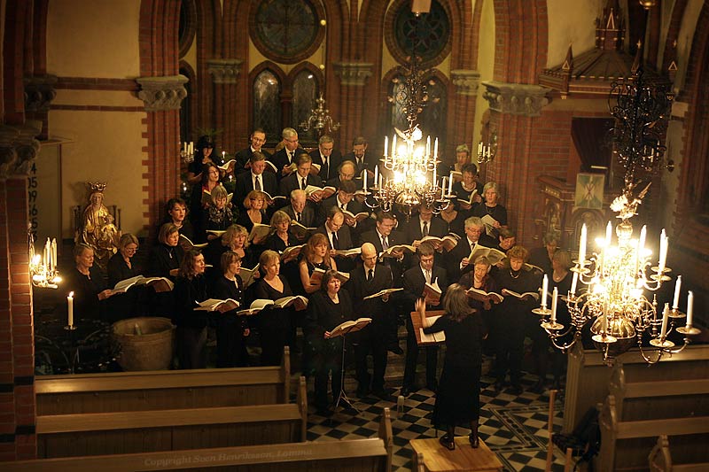 Lite data om bilden:
Plats: Norra Nöbbelövs kyrka, Lund
Datum: 2007-12-02
Utrustning: Canon EOS 40D + EF-S 17-55 F2.8
Norra Nöbbelövs kyrka, Lund