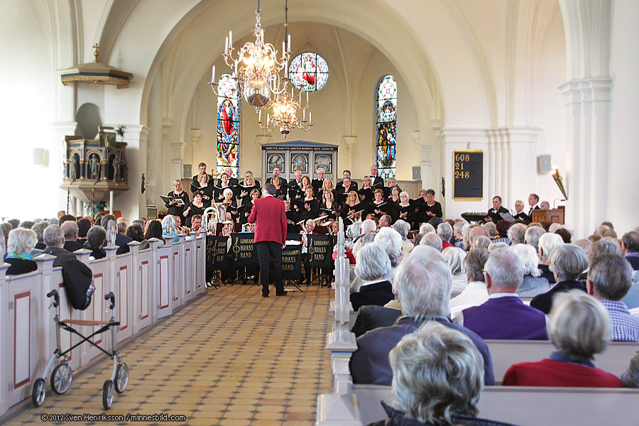 Marianne M�rck Limhamns brassband Lomma kyrkok�r Foto: Sven Henriksson, minnesbild.com