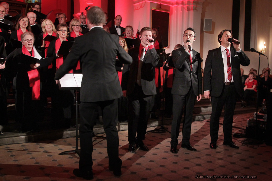 Vocal Six och Lomma Kyrkok�r julkonsert i Lomma kyrka (minnesbild.com)
