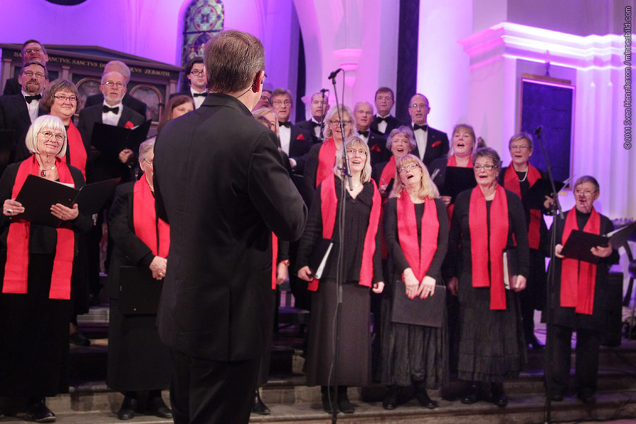 Vocal Six och Lomma Kyrkokör julkonsert i Lomma kyrka (minnesbild.com)
