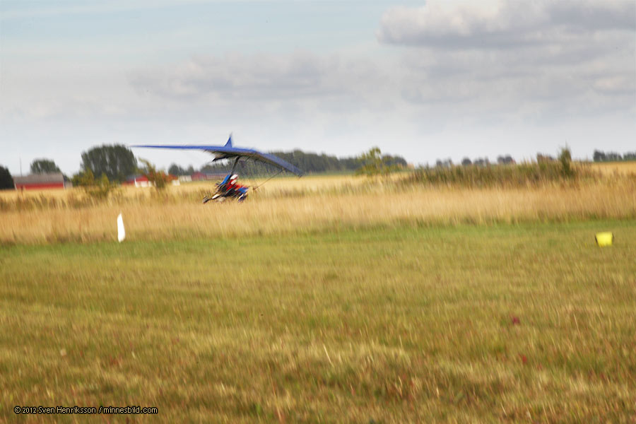Crashing Hang Glider - L�dde motortr�ff 2012