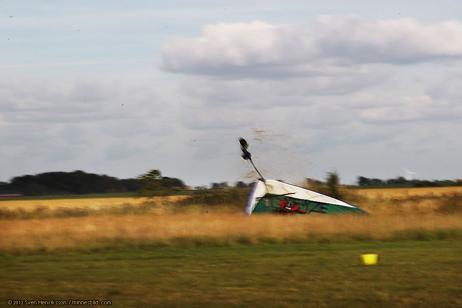 L�dde motortr�ff 2012 - Hang Glider Crash