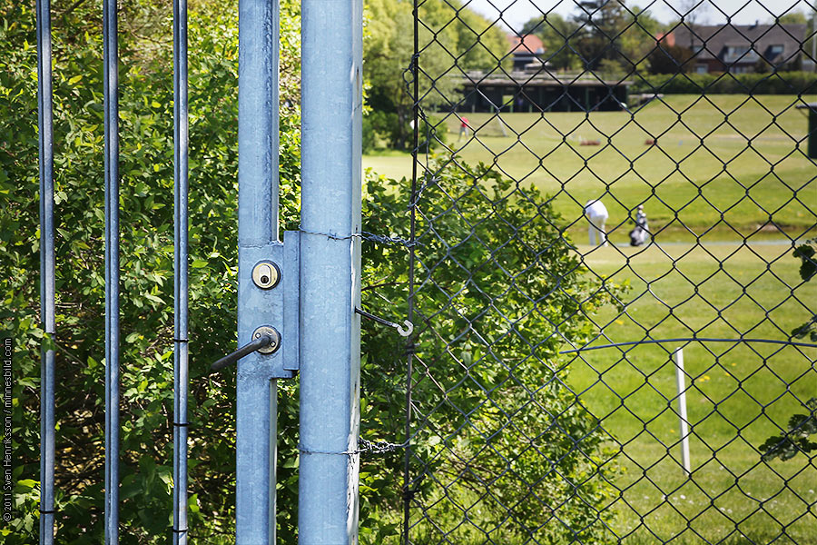 Lite data om bilden:
Datum: 2011-05-09
Utrustning: Canon EOS-1D MkIV + EF 24-105 F4.0
Malmö-Limhamns järnväg kallad sillabanan, Gamla Malmöbilder av Sven Henriksson, minnesbild.com