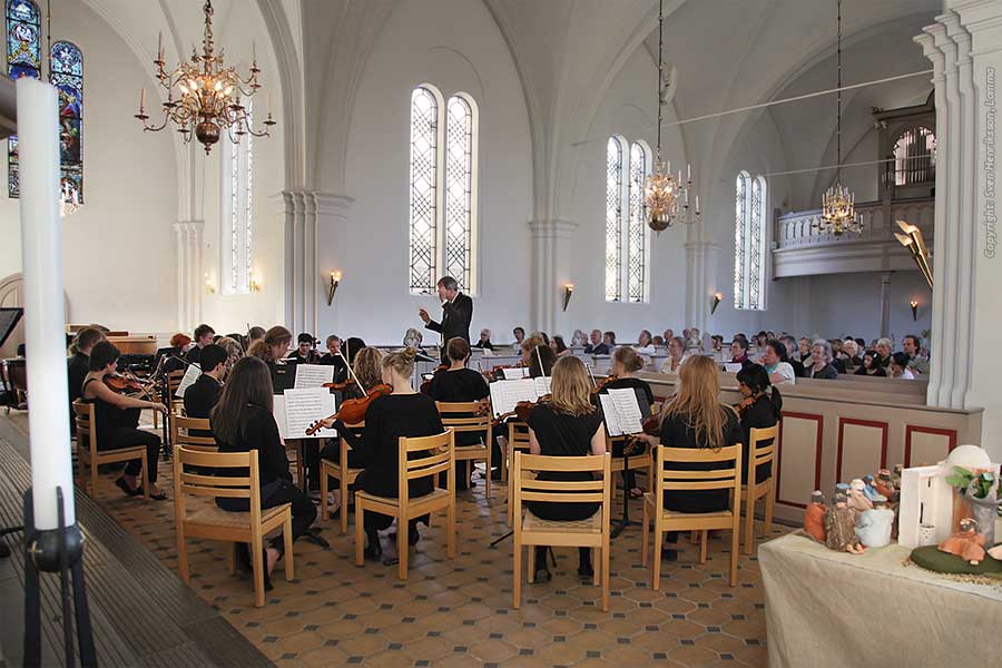 Lomma kyrka