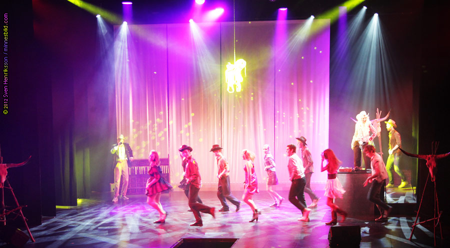 Footloose musical Lars-Erik Larssongymnasiet LEL Foto: Sven Henriksson, minnesbild.com