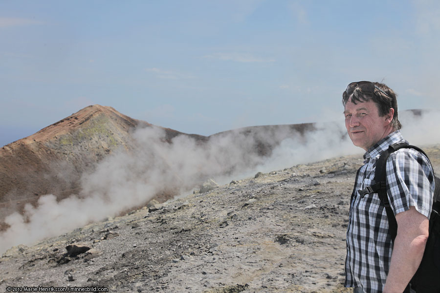 Vulcano Crater Sicily Italy Photo: minnesbild.com