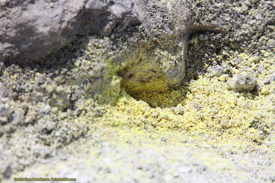 Vulcano Crater Sicily Italy Photo: minnesbild.com